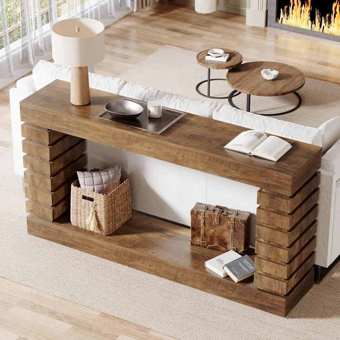 Aparador Consola Moderna Diseño Geometrico En Caramelo: Elegancia y Funcionalidad para tu Hogar Transforma tu espacio con la mesa consola moderna en color caramelo, una pieza de mobiliario que combina estilo, funcionalidad y calidad. Esta mesa consola no solo sirve como un atractivo elemento decorativo, sino que también ofrece un espacio de almacenamiento práctico. Confeccionada en melamina de alta calidad de 18 mm, garantiza durabilidad y resistencia. Las medidas de este elegante mueble son 90 cm de alto, 180 cm de ancho y 30 cm de profundidad, ideales para embellecer y organizar cualquier área de tu hogar. Beneficios y Cualidades 1. Diseño Moderno y Sofisticado: La mesa consola en color caramelo destaca por su diseño contemporáneo que se adapta a diversos estilos de decoración, desde modernos hasta más clásicos. Su acabado le otorga una calidez natural que crea un ambiente acogedor en cualquier estancia. 2. Funcionalidad Óptima: El diseño de esta mesa consola perfecto para almacenar y exhibir tus objetos decorativos favoritos, libros, o incluso artículos de uso diario. Este mueble no solo embellece tu hogar, sino que también maximiza el espacio disponible, manteniendo todo ordenado y accesible. 3. Compacta y Versátil: Con unas dimensiones de 90 cm de alto, 180 cm de ancho y 30 cm de profundidad, esta mesa consola es perfecta para espacios pequeños o medianos, como la entrada de tu hogar, el salón o el pasillo. Su tamaño compacto permite integrarla fácilmente en cualquier habitación, ofreciendo un toque de elegancia sin ocupar demasiado espacio.