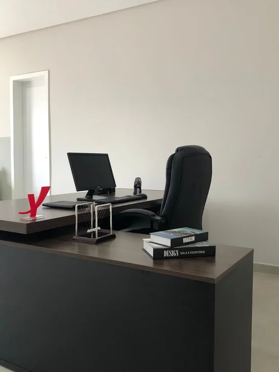 ESCRITORIO EJECUTIVO EN L GOREY DE OFICINA CON GABINETE 202CM - Imagen 5